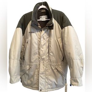 Columbia Sherpa Lined Coat Beige/Hunter Green Size L